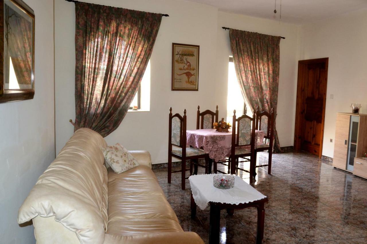 Silia'S Maisonette マルサスカーラ エクステリア 写真